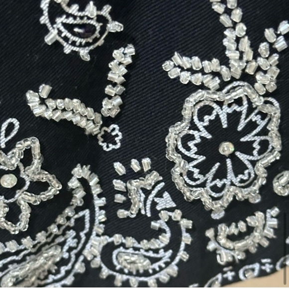 Vintage Oversized Embellishments & Embroidered
Jean Jacket 3X - Picture 5 of 11